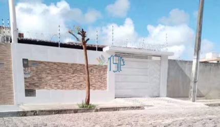 Casa Padrão/ Casa Padrão em Natal / Casa Padrão em Nova Parnamirim / Casa em Rua pública em Nova Parnamirim