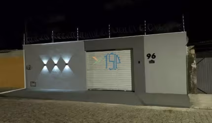 Casa Padrão / Casa padrão na zona norte de Natal / Casa em rua pública / Casa no bairro parque dos coqueiros