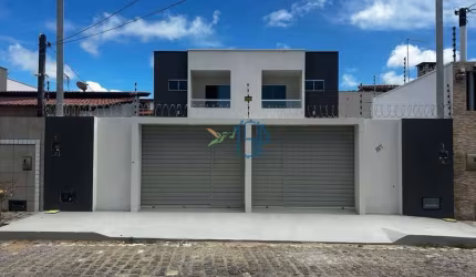 Casa Padrão/ Casa a Venda / Casa em Parnamirim/