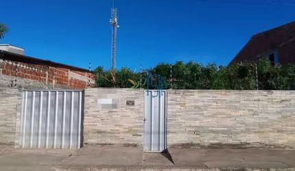 Casa Padrão / Casa na Zona Norte de Natal / Casa padrão em Natal / Casa no Bairro a Igapó / Casa padrão em rua pública