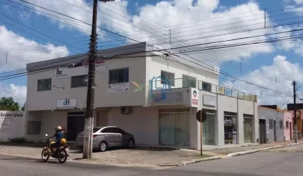 Prédio no centro de Parnamirim - Ponto Comercial / centro de Parnamirim