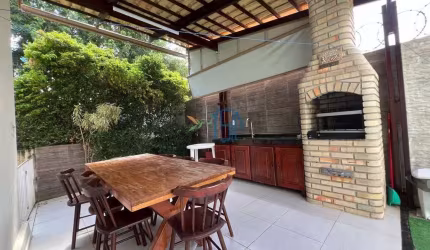 RESIDENCIAL IGUAÇU PARK - Casa Duplex/*Casa Duplex de Condomínio Av. Gandhi*