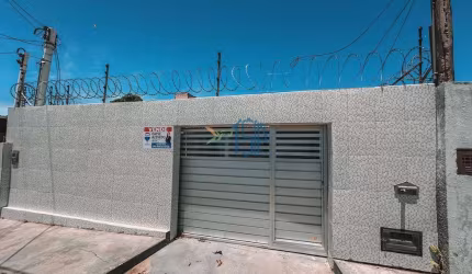 Casa Padrão / Casa em Ponta Negra / Casa em Rua pública em Natal / Casa no Bairro Ponta Negra em Natal