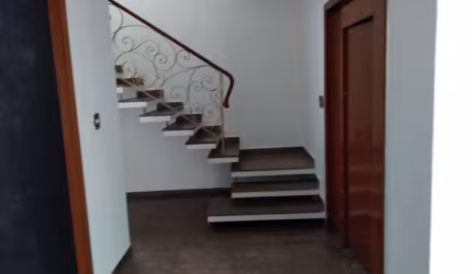 Casa Comercial à Venda Rua Dona Germaine Burchard, Água Branca/SP