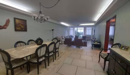 Apartamento em Gonzaga  -  Santos