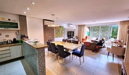 Venda de Casa no Litoral, Av. Almirante Tamandaré 150, Jardim Três Marias, Guarujá - SP