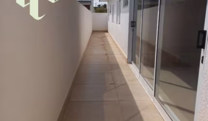 Casa à venda de condomínio com 03 suítes ,recanto das esmeraldas ll , Marilia SP.