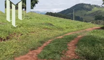 Imperdível: Sítio à venda com 3 quartos, 1 suíte e 145.200 m² em Paraisópolis-MG, bairro Serra dos Pereiras