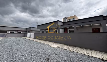Casa em condominio 3 quartos 1 suite São José dos Pinhais