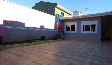 Casa com edícula no Afonso Pena