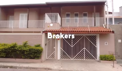 Casa com 3 quartos à venda na Rua Padre Januário Barbosa, 160, Vila Joaquina, Jundiaí, 210 m2 por R$ 689.000