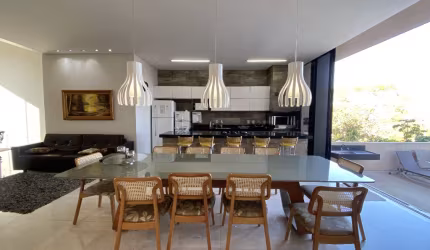 Casa exclusiva e luxuosa a venda em condomínio fechado com segurança 24h em caldas novas