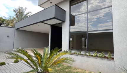 Oportunidade Única: Casa de 3 Dormitórios no Bairro Turista 2 em Caldas Novas