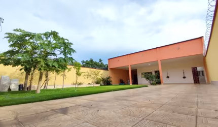 Casa Espaçosa à Venda no Bairro Belvedere - Sua Nova Moradia de Conforto e Qualidade!