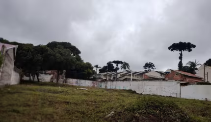 Terreno ZR-2 área de  2.071,47m² no bairro do Uberaba