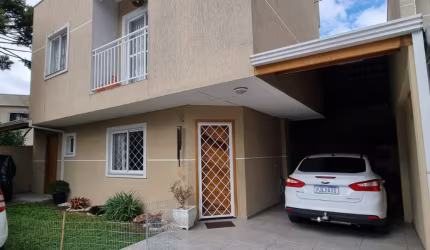 Sobrado duplex 129m²  3 dormts, 1 suíte, 2 vagas, bairro Uberaba R$530.000,00