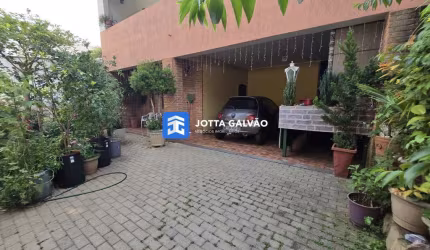 Casa com 3 quartos à venda na Rua Leobino Pereira da Silva, 320, Parque Jambeiro, Campinas, 256 m2 por R$ 650.000