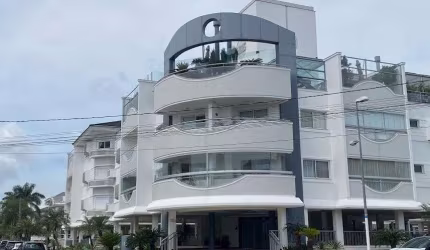 Belíssimo apartamento em Jurerê Internacional, apenas 600 metros da praia!