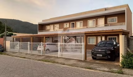 Prédio Residencial para Venda em Rio Vermelho Florianópolis-SC