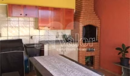 Casa Térrea com 2 dormitórios, sendo 1 suíte.