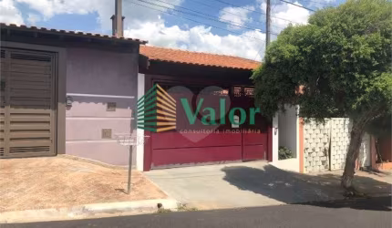 Casa-São Carlos-Jardim Dona Francisca | Ref.: REO625486