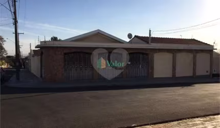 Casa-São Carlos-Vila Carmem | Ref.: REO628656