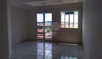 Apartamento no Condomínio Armando Melani .