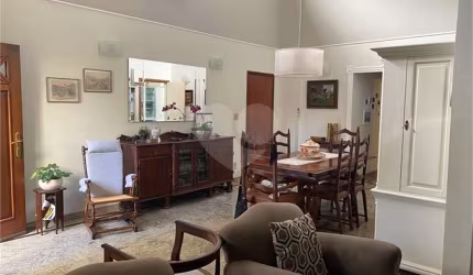 Casa para venda no Centro