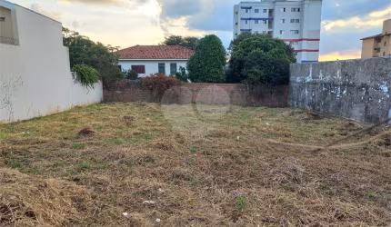 Terreno com 600,00 m².