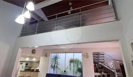 Excelente sobrado em Araraquara/SP, com 3 dormitórios, sendo 1 suíte master