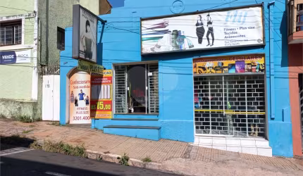 Salão comercial com 206,00 m² .