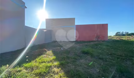 Terreno com 338,00 m² de área .
