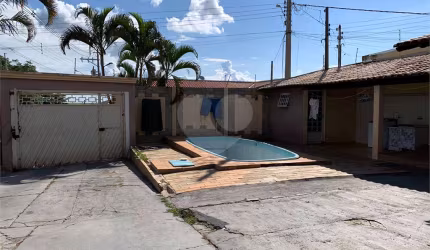 Casa de 3 quartos em Ibaté - SP