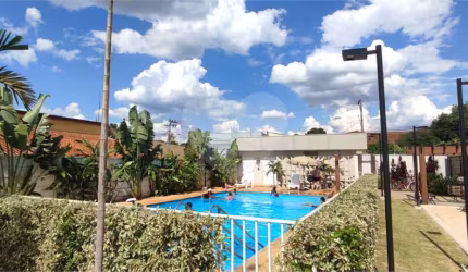 Apartamento com 2 dormitórios