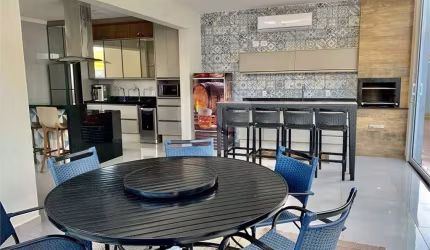 Casa térrea no Condomínio Alphaville Ribeirão III
