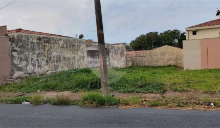 Terreno para venda , contendo 330,00 m² .