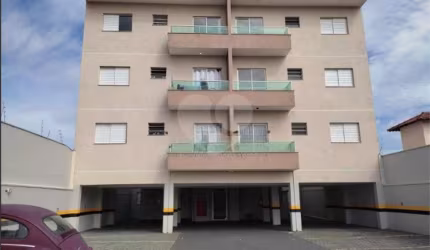 Apartamento  no Condomínio Vila Urbana.
