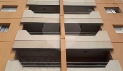 Apartamento no Edifício Topazio.