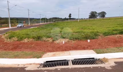 Terreno  para venda, dispondo de 251,00 m² .