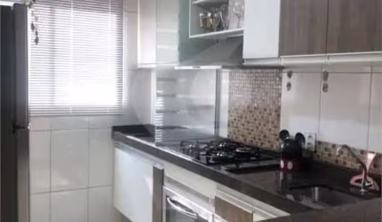 Apartamento no Condomínio Spazio Monte Royal .