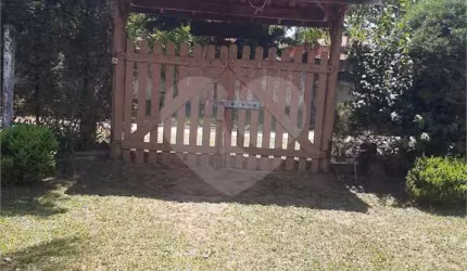 Chácara no Lagoa Dourada .
