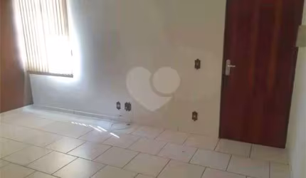 Apartamento no Condomínio Residencial Mazo