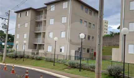 Apartamento no Ed. Millenium Park.