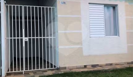Casa Térrea no Condomínio Moradas III.