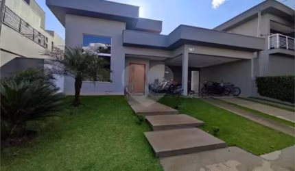 Casa térrea para venda no Condomínio Damha III