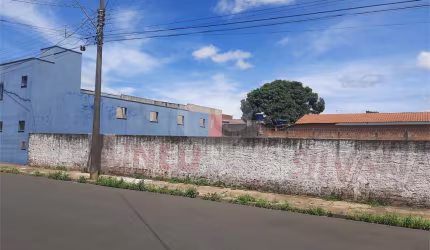 Terreno para venda no bairro Chácara Parque Club