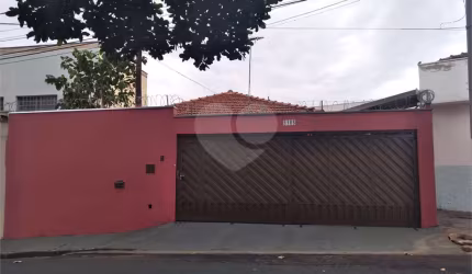 Casa + salão comercial na Vila Vista Alegre