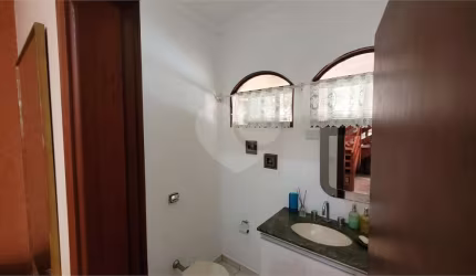 Casa em Condomínio, no Parque Sabará