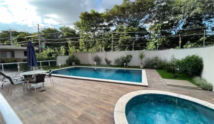 Apartamento Mobiliado de 2 Dormitórios com Suíte no Edifício Valentina Park Venda ou Aluguel