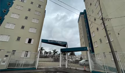Apartamento no Condomínio Residencial Aline